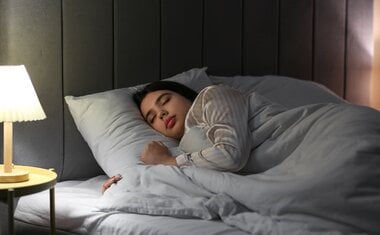 Descubra qual é a melhor e mais saudável posição para dormir