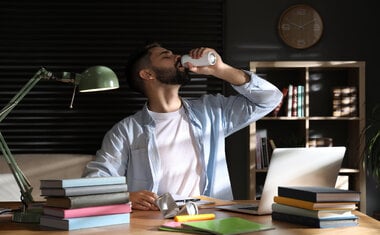 É isso que o excesso de energético pode causar no seu corpo