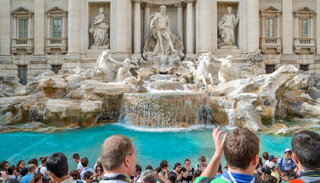 Viagens: Uau! Turistas jogaram mais de 1,4 milhões de euros na Fontana di Trevi em 2016