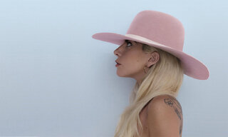 Filmes e séries: Netflix divulga trailer de "Gaga: Five Foot Two"; assista!