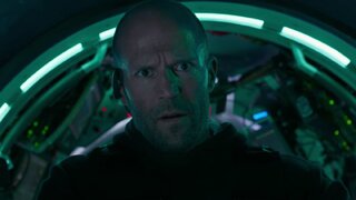 Cinema: Jason Statham enfrenta tubarão pré-histórico no primeiro trailer de "Megatubarão"; assista!