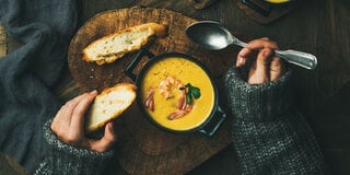 Restaurantes: 9 receitas de sopas e caldos irresistíveis para esquentar os dias frios