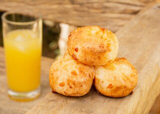 Receitas: Pão de queijo de batata-doce? Aprenda o passo a passo desta inusitada receita!