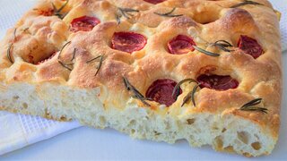 Receitas: Focaccia de linguiça com erva-doce é quitute saboroso para o café da tarde; veja o passo a passo! 