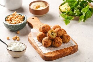 Receitas: Falafel: aprenda a receita original do tradicional bolinho árabe 