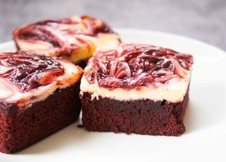 Receitas: Receita: Brownie Red Velvet com Cream Cheese