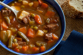 Receitas: Receita: sopa de legumes com carne suculenta 