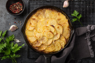 Receitas: Receita: batata gratinada no forno cremosa e simples de fazer!