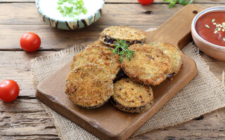 Berinjela à Milanesa no Forno