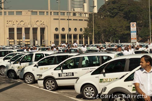 Projeto ajuda a economizar dinheiro de taxi nos aeroportos de São Paulo