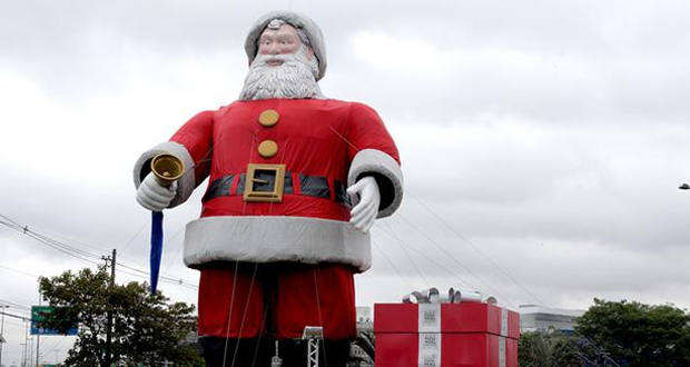 Shopping Center Norte tem o maior Papai Noel do mundo