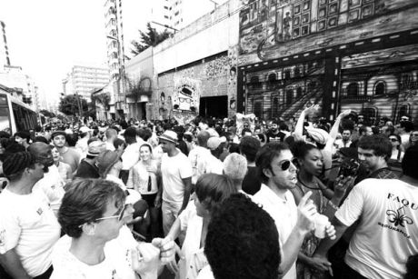 Baladas: Bares e baladas fazem esquenta para o Carnaval