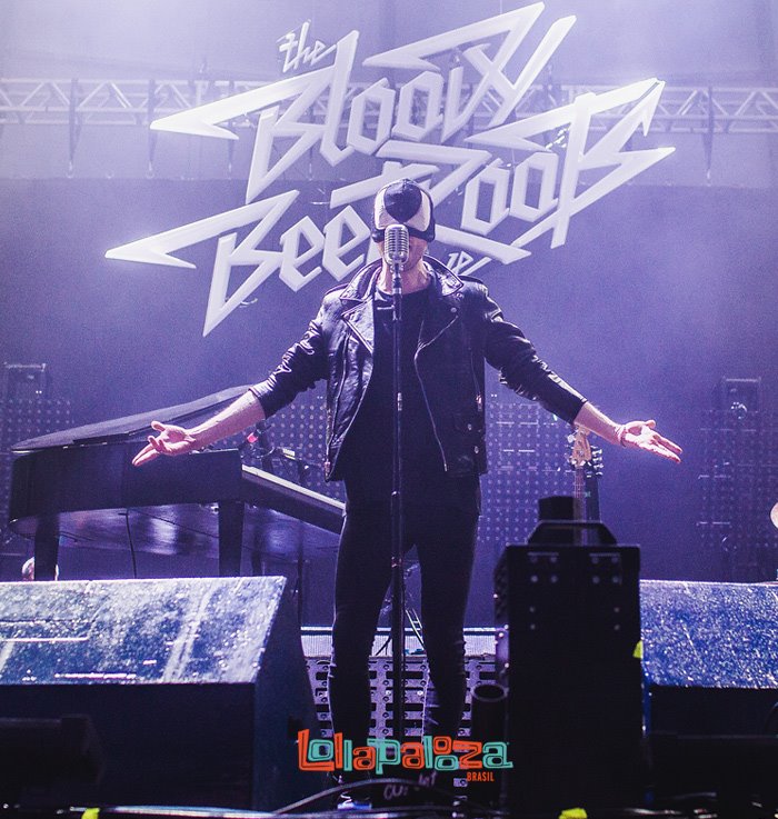 Shows: Em show explosivo e enérgico, Bloody Beetroots vai do techno ao rock no Lollapalooza 2014