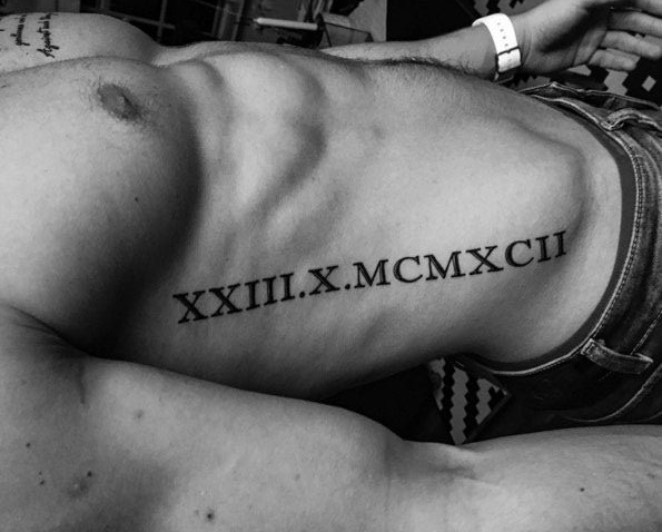 17 ideias de tatuagens masculinas para fazer na costela